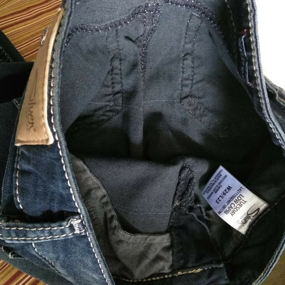 Silver Jeans Tuesday Low Capri Super Stretch - Picture 7 of 7